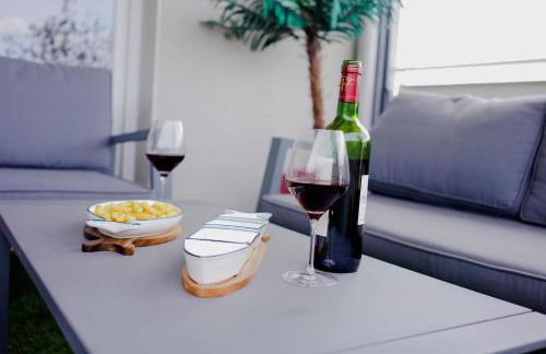 Lumimizan- Spacieux, grand balcon, wifi, lac et plage - Foto 38