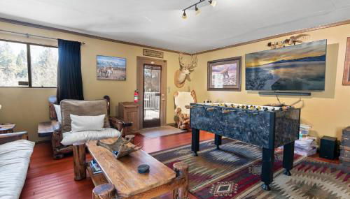 Smo Haus- Located in the quiet area of Big Bear City, with mountain views. - Photo 3