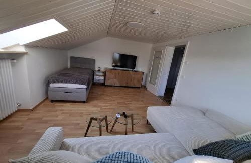 Lion Flat 2 Zimmer Wohnung in Vohburg mit Büro - Foto 2