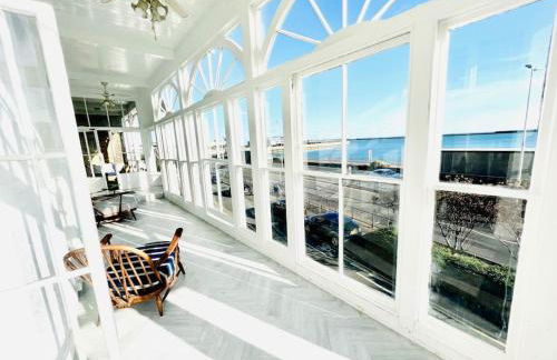 Flat 4 Marine Parade House, 1 East Cliff- Next to Dover Port, White Cliffs, Beach, Castle - Foto 1