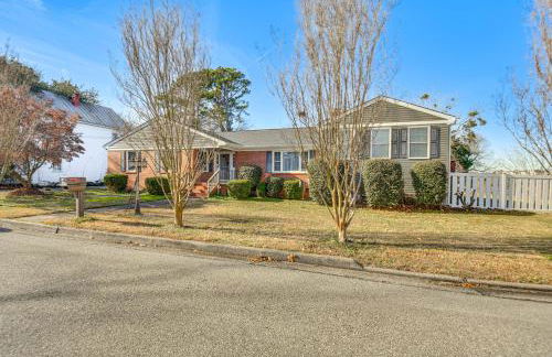 Waterfront Home with Dock and Yard in Hampton! - Foto 33