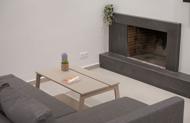 Athenian Riviera Secluded Apartment - Photo 19