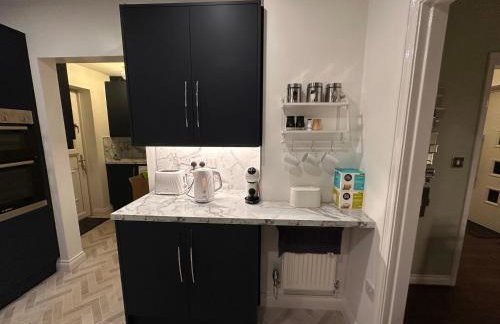 Cosy detached 3-bed, free parking, near Manchester - Foto 25