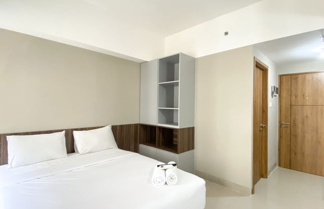 Modern Look Studio Room at LRT City Jatibening Apartment - Photo 4