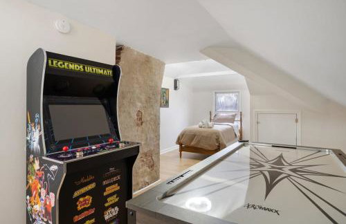 Prime Derby Location - Firepit - Yard - Family Friendly - Foto 7