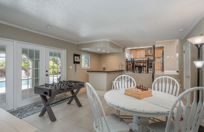 Great 6BR for All Ages/Heated Pool 5 Min to Beach by RedAwning - Foto 52