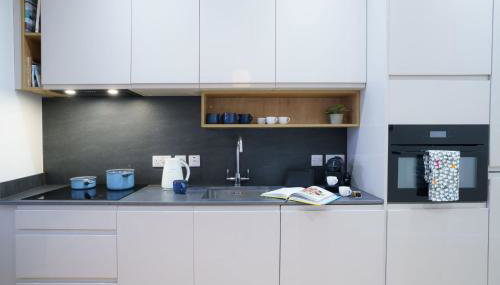 Fell View Residences Modern Escape by LetMeStay - Photo 3