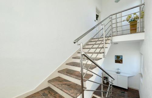 Villa Andrijana - Exclusively Yours - Family Getaway with Private Pool - Photo 57