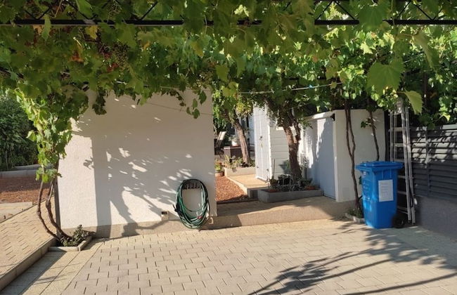 Neve - by the sea - A1 - Photo 22