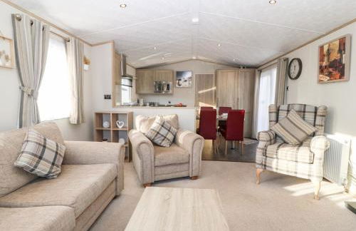 Snape Lodge - Photo 6