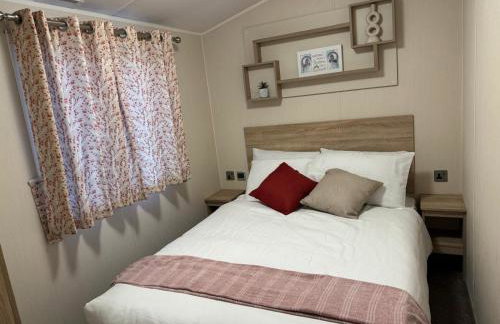 Modern & Blissful Beach Park Holiday Home in Dovercourt, Essex, - Foto 1