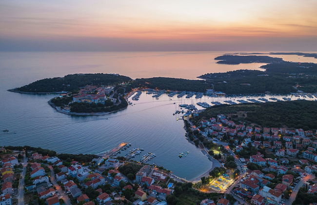 Beautiful Villa by the sea - Photo 31