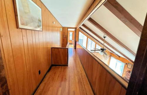 Paradise Uncovered Chalet Near Lake - Foto 23