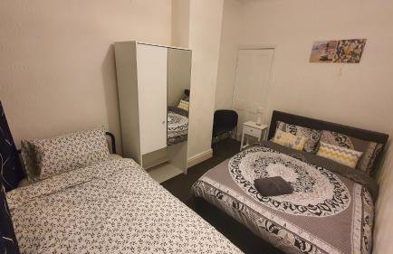 2 bedroom house, Tunstall, Stoke-on-Trent. - Foto 23