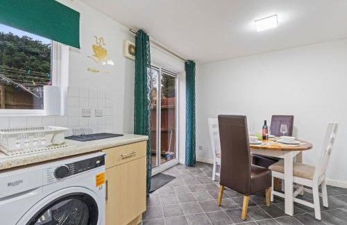 Modern Stay in Nuneaton with Free Parking - Foto 15