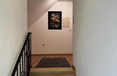 Schöne NEU Renovierte Ferienwohnung - Foto 7