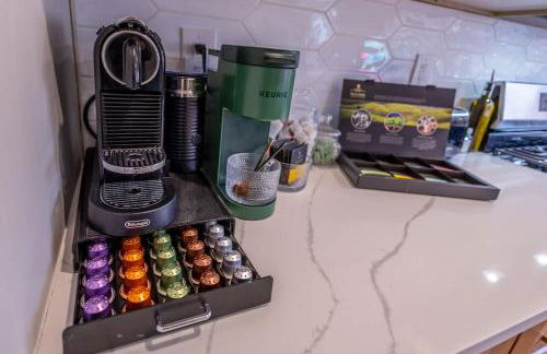 Themed Property on Carson St with Hot Tub - Foto 8