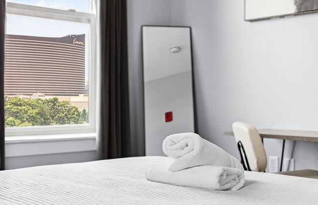 Furnished Apartments near Encore Boston - Photo 56