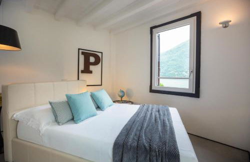 P Terrace Exclusive Apartment - Lake View With Terrace - Free Parking - Foto 1