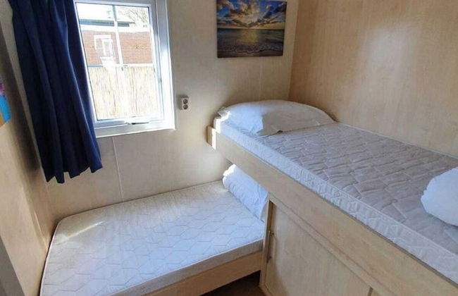 Charming Chalet in Goedereede With Open Area - Foto 3