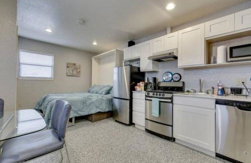 Near to OUHSC Hospitals-Garage Studio - Photo 51