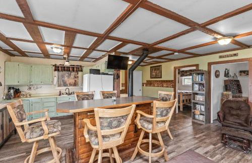 Off Grid Cozy Private Cabin - Foto 5