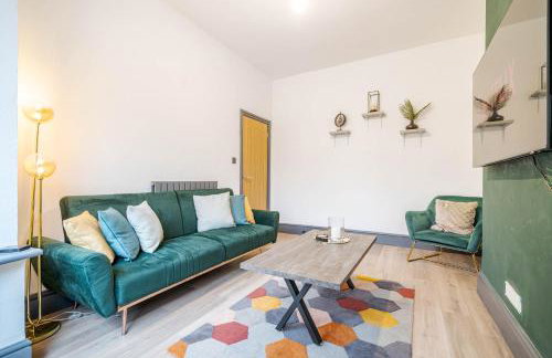 Spacious 3-Bedroom Home Near City Centre with Parking - Foto 9