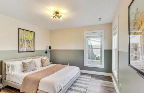 Parking! Hot tub! 10 min walk to beach - Foto 11