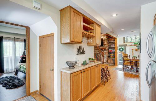 Charming Cottage Steps to Lake Wandawega! - Foto 11