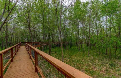 Cozy Cottage • 2 King Beds • Grove • Kayaks • Washer/Dryer - Foto 4
