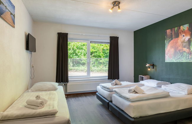 Well Furnished Home for Groups with Fireplace near Water - Foto 4