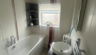 Wivefield dun - Photo 3