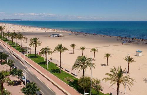 Gandía playa recién reformado - Photo 1