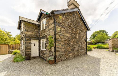 Field Cottage - Photo 17