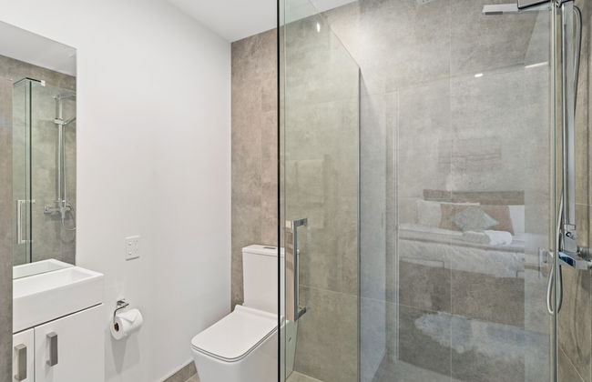 A LUCKIE CHARM - 5-BEDROOM TOWNHOUSE - Foto 16