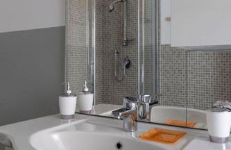 Apartment Lights on the Lake Zweizimmerwohnung mit Terrasse und Pool by Interhome - Photo 20