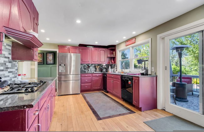 Jacuzzi - West Point - Family Friendly - Photo 5