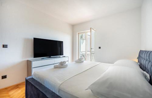 Apartment Rina with Heated Jacuzzi - Photo 9