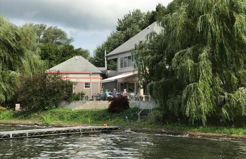 Risingwater Newly Listed Stunning Home with 150-Foot Beachfront in the Finger Lakes - Foto 7