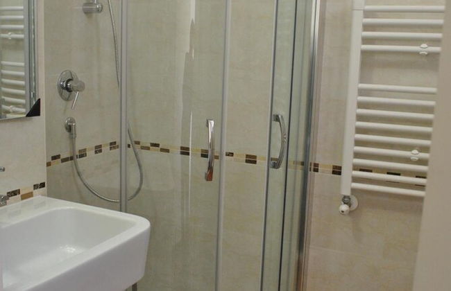 Lewisrooms Domo - Photo 17