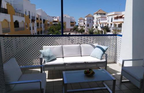 AMPLIO PISO EN COSTA BALLENA A 100 M DE LA PLAYA - Foto 9