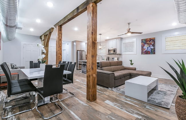 Urban Oasis 4BD House close to FQ - Foto 1