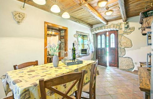 2 Bedroom Beautiful Home In Labin - Foto 24