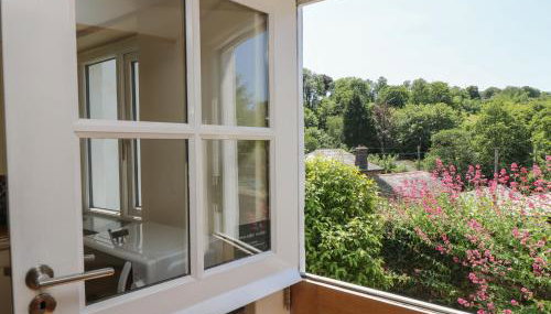 Little Hamlin - Photo 4