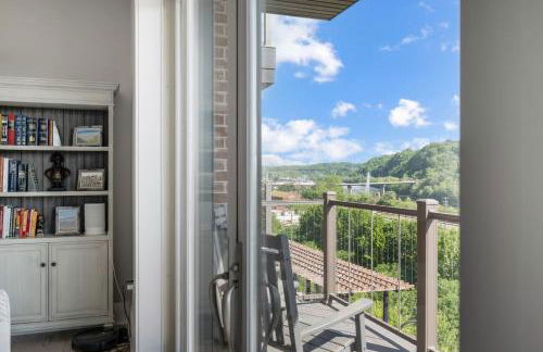 Luxury Downtown Loft - Balcony and Rooftop Bar! - Foto 31