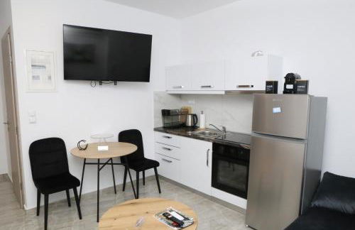 Emily Apartments 2 - Photo 41