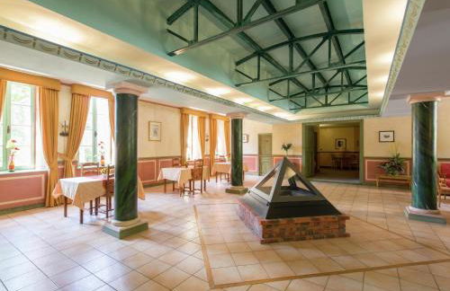 A beautiful 2 persons studio in a chateau with swimming pool - Foto 76