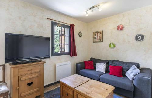 Bel appartement 4 pers, terrasse, parking privé, proche ski et thermes - FR-1-403-98 - Foto 6