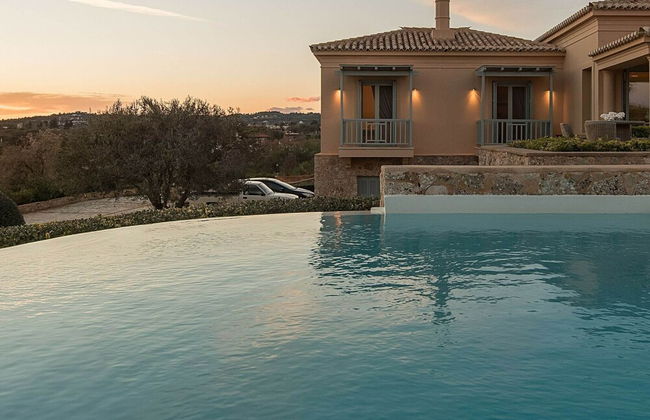 Luxurious Villa in Peloponnese With Pool - Foto 10