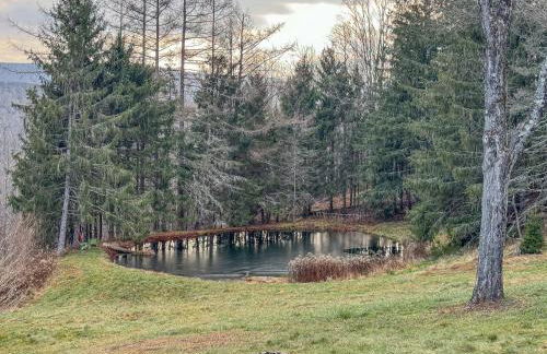 8BR Luxury Maplewood Manor, Hot Tub & Fire Pit - Foto 61